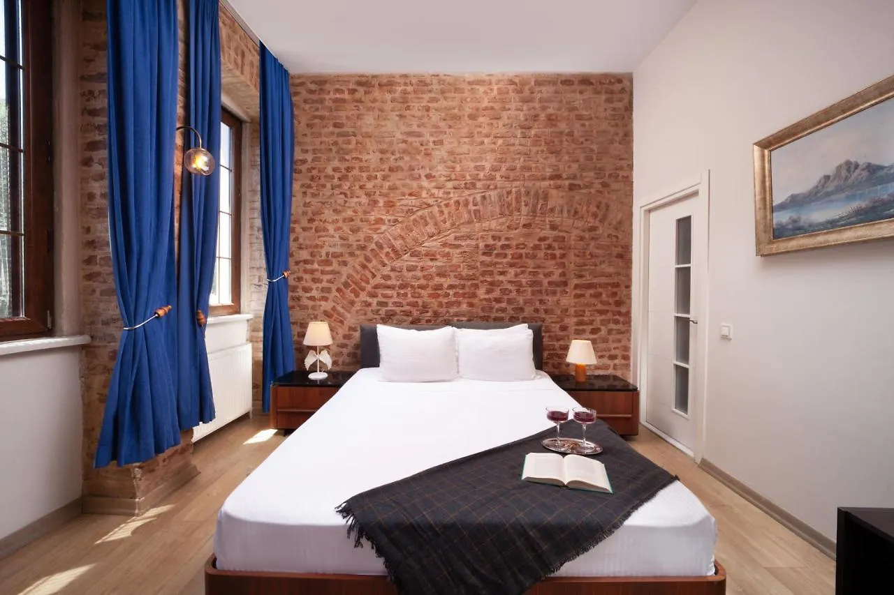 Nine Istanbul Hotel 3*,